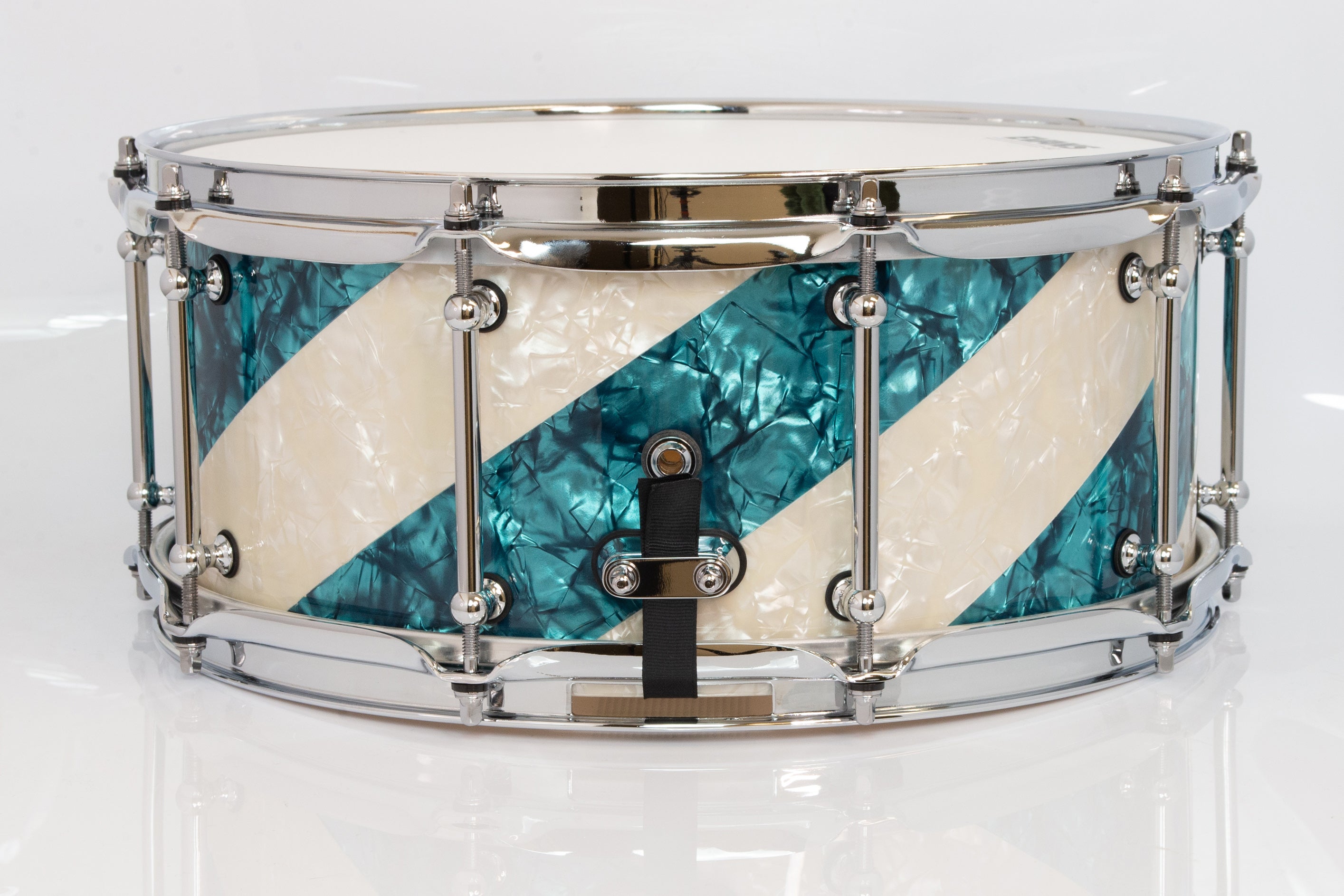 SJC Custom Drums 'The Barbershop' 4 Piece Shell Pack - Turquoise Pearl & Aged White Pearl 22"